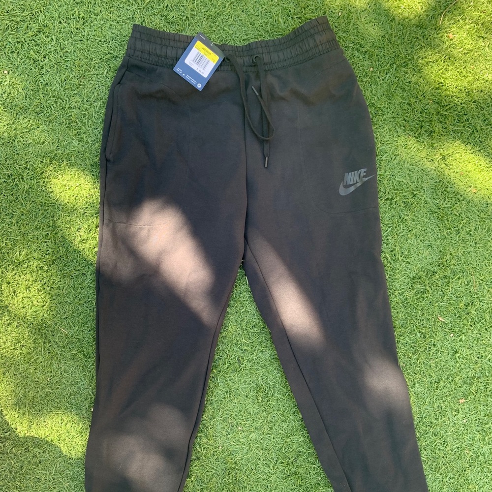 Nike joggers